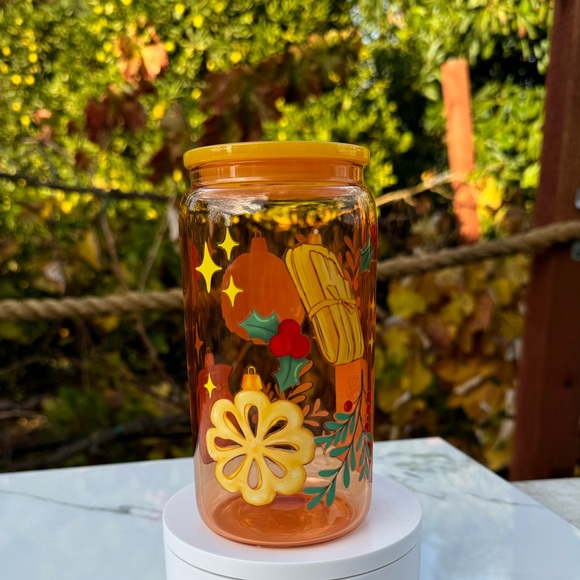 Abuelita hot chocolate concha tamales holiday Libbey can glass tumbler 16oz - Picture 3 of 3